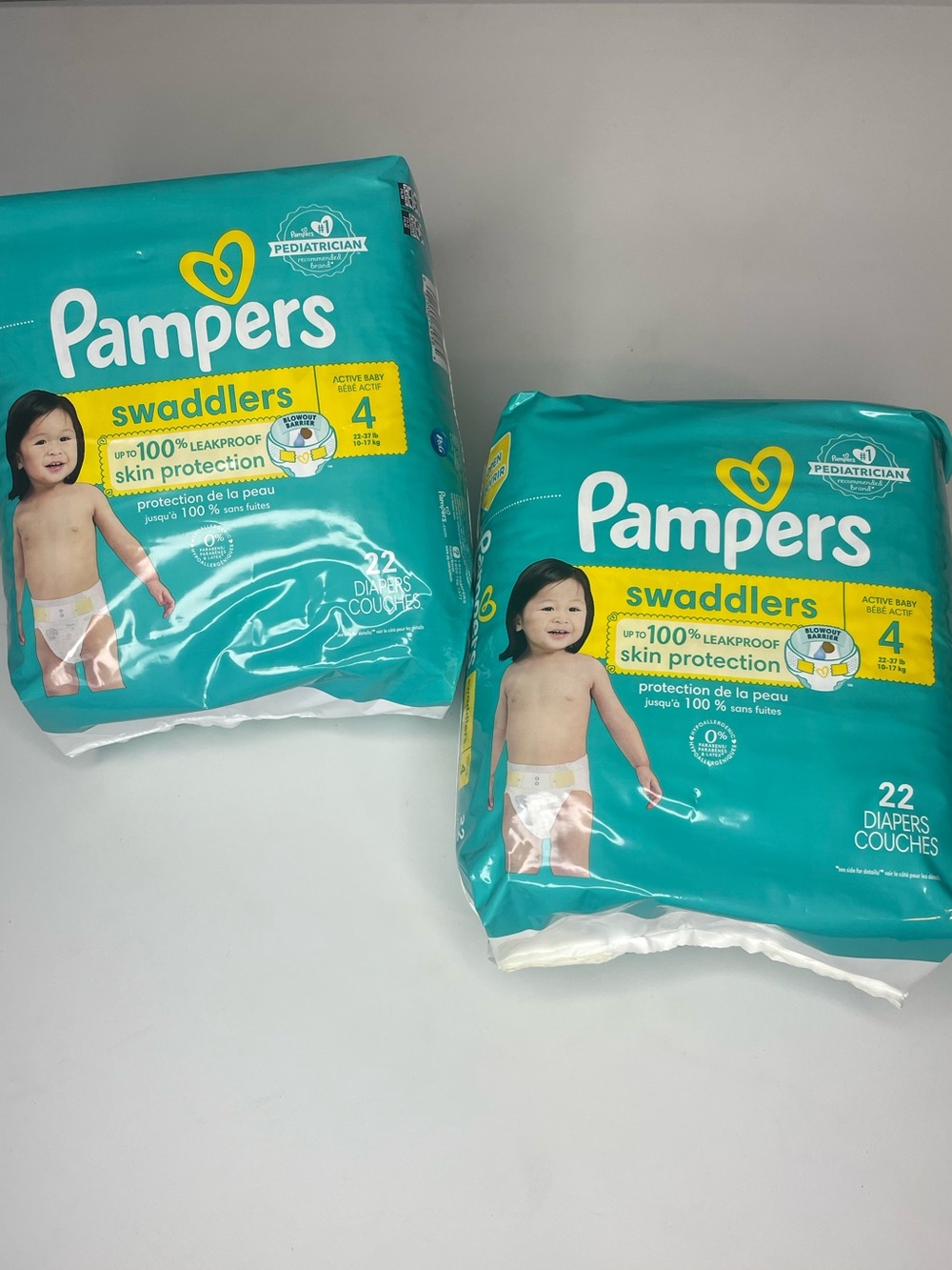 Pampers Swaddlers Size 4 Teal Pack (22 Count) 2 pack bundle - Picture 1 of 1